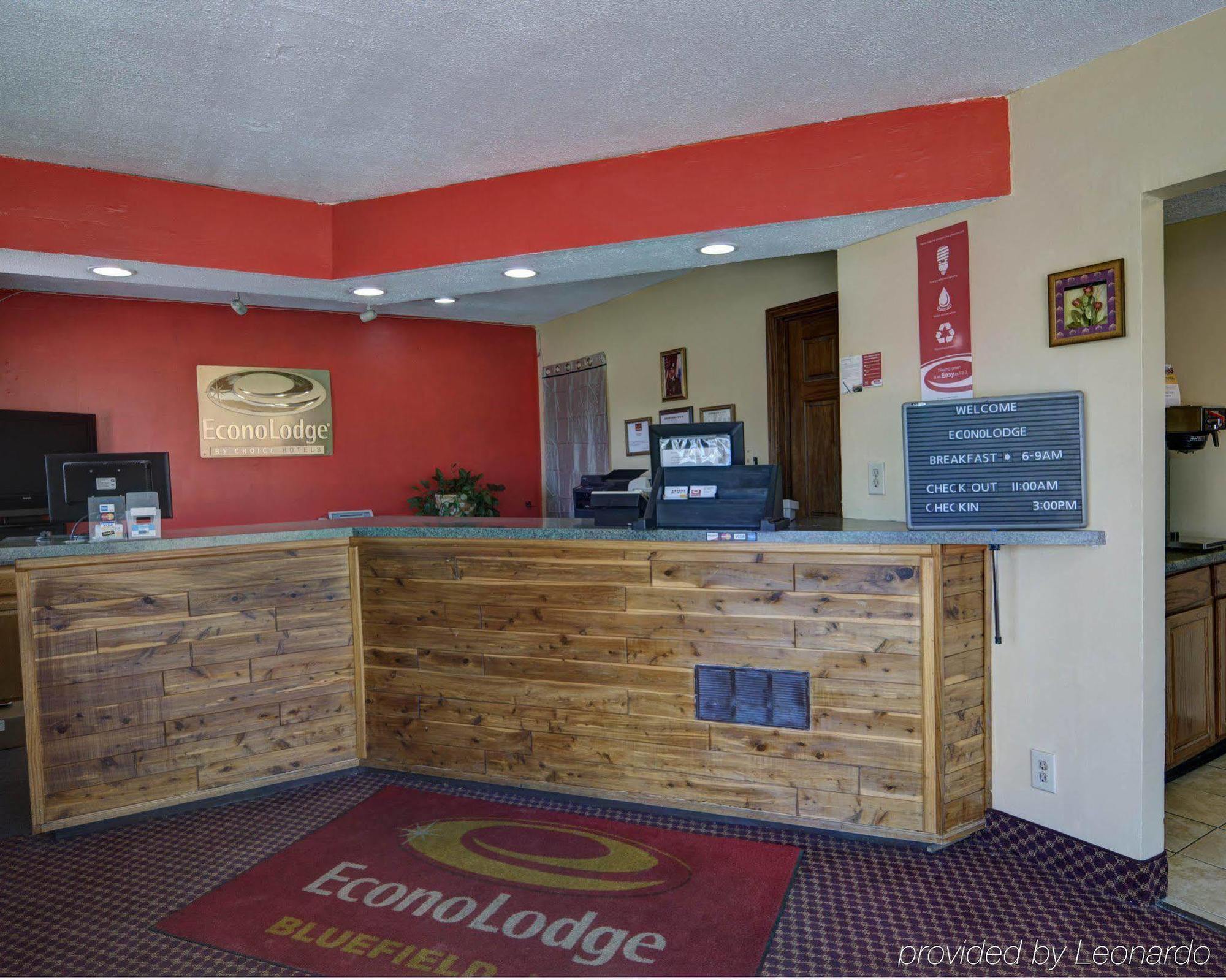Econo Lodge Near Bluefield College Exterior photo